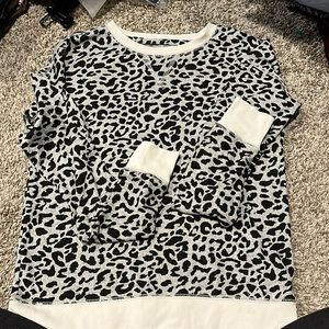 Zyia active Leopaed print sweater
